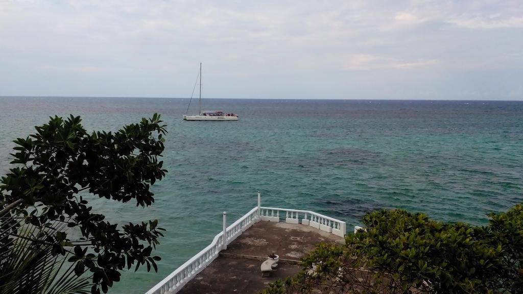Silver Seas Hotel Ocho Rios Exterior photo