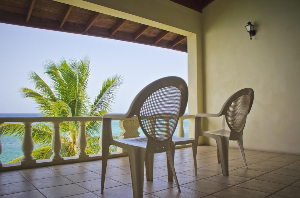 Silver Seas Hotel Ocho Rios Exterior photo